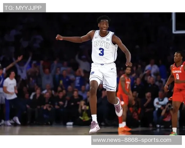 明年状元热门AJ迪班萨表现抢眼15投10中砍下22分5篮板5助攻2抢断1盖帽