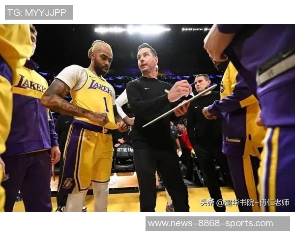 詹姆斯与太阳替补热聊JJ无奈错过雷迪克战术布置