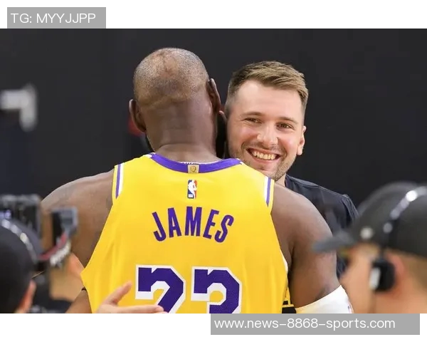 里夫斯盛赞东契奇为最爱队友东契奇幽默回应称其太幼稚不喜欢